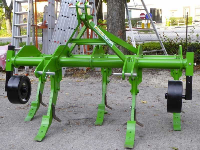 dcompacteur-agricole-sur-tracteur-agrieuro-serie-170-standard-5-dents-avec-roues-en-acier-decompacteur-agricole-pour-tracteur-agrieuro-11558_0_1508848667_P1640016.jpg