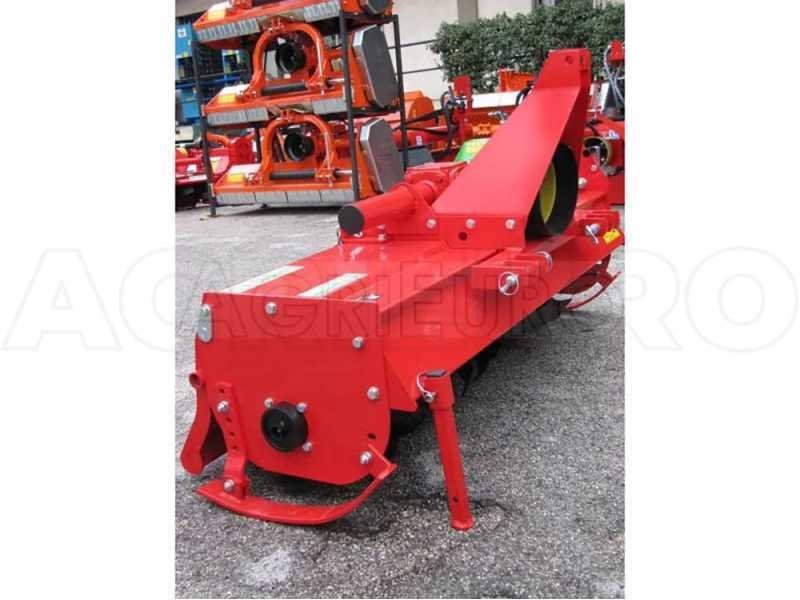 fraise-rotative-tracteur-srie-medium-avec-dport-mcanique-agrieuro-ur-132-caractristiques-techniques-4326_3_1667812067_IMG_6368cae3b7fd5.jpg