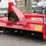 fraise-rotative-tracteur-srie-medium-avec-dport-mcanique-agrieuro-ur-132-caractristiques-techniques-4326_3_1667812067_IMG_6368cae3b7fd5.jpg