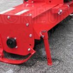 fraise-tracteur-srie-medium-avec-dport-mcanique-agrieuro-ur-168-caractristiques-4328_2_1663941623_IMG_632dbbf7472c8.jpg