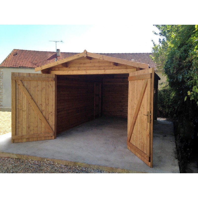 garage-en-bois-massif-40mm-traite-teinte-marron-gardy-shelter.jpeg